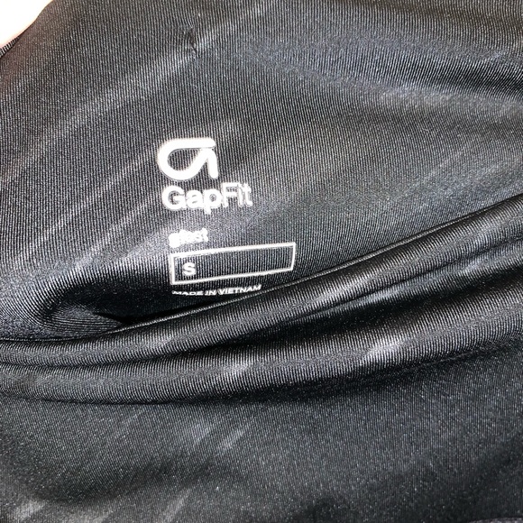 2/$15 Women’s GapFit gfast small black capri leggings - Picture 6 of 7